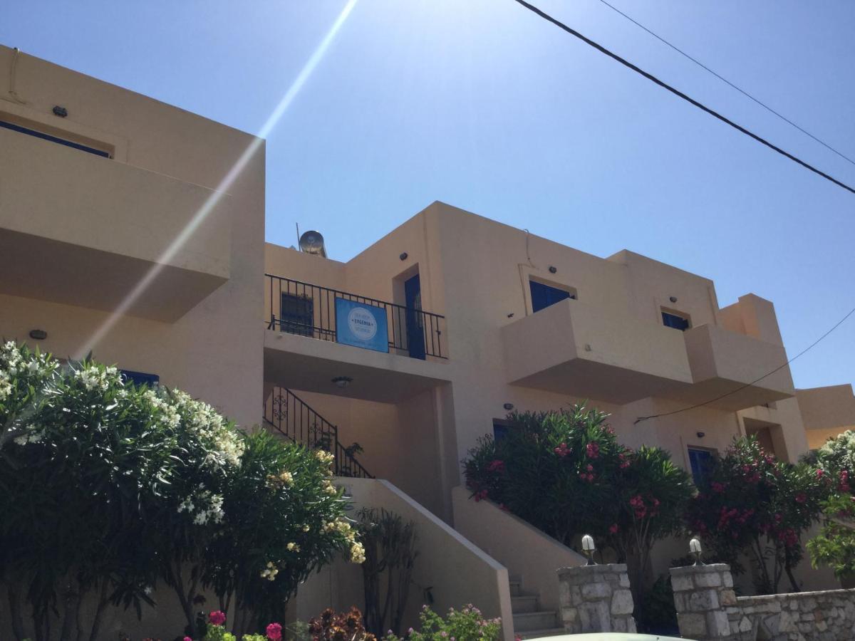Eugenia Travasarou Sea View Appartments Diakofti Екстер'єр фото